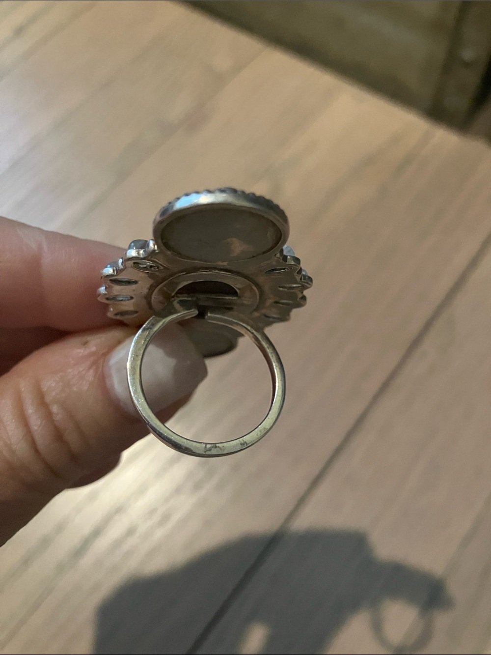 Vintage-Inspired Floral Sterling-Style Amber Statement Ring - Brown & White - Picture 2 of 2